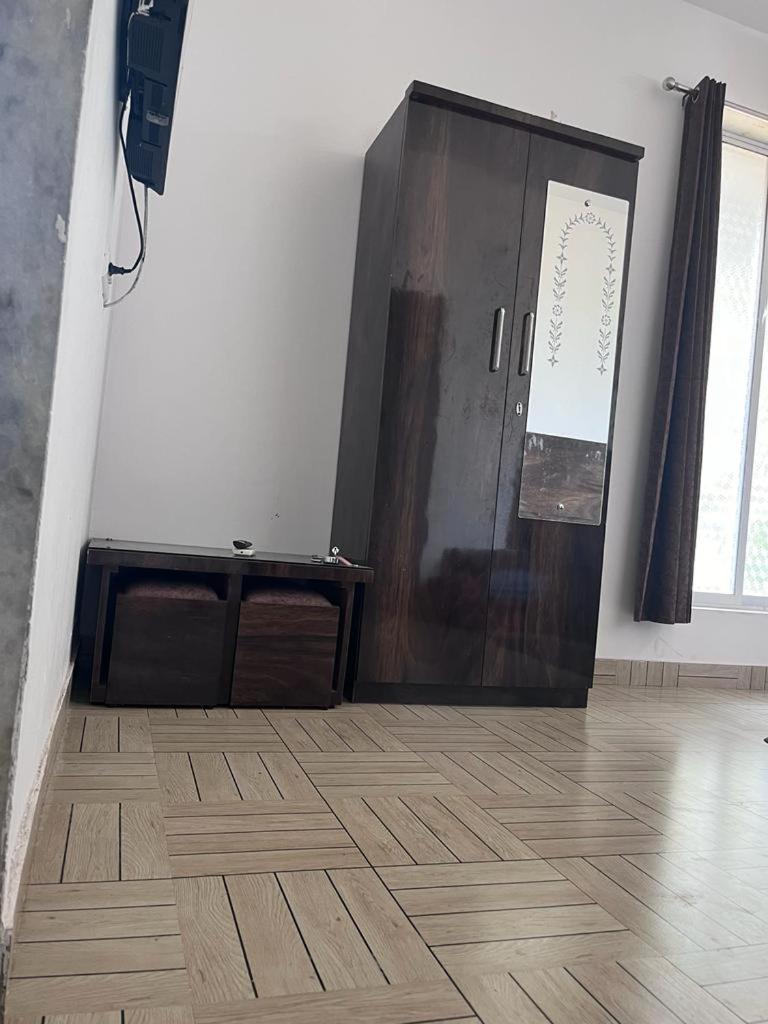 Hotel Seanest Alībāg Exteriér fotografie